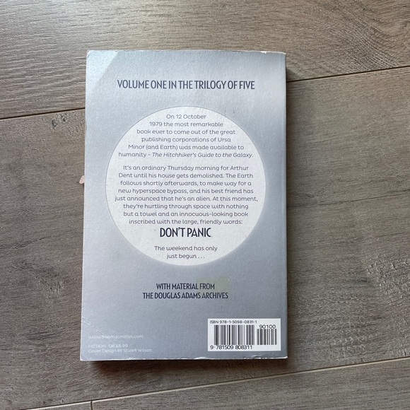 The Hitchhiker's Guide to the Galaxy Book - Picture 3 of 4